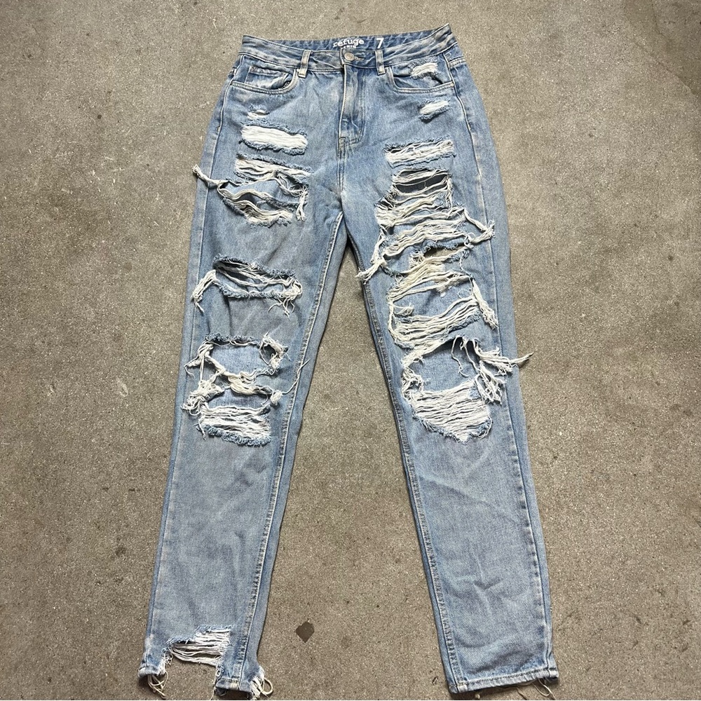 Denim Distress Girlfriend Jeans 💙✨